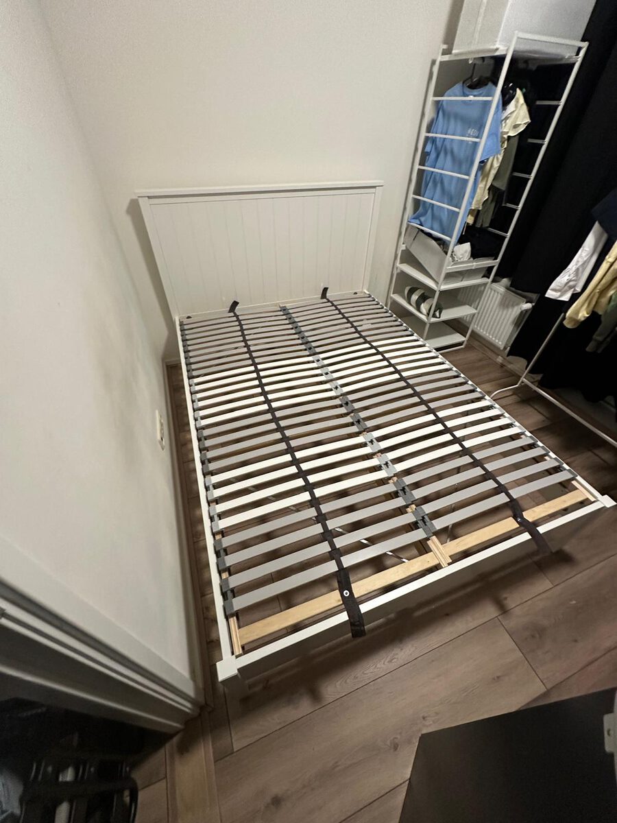 Gemonteerd bedframe